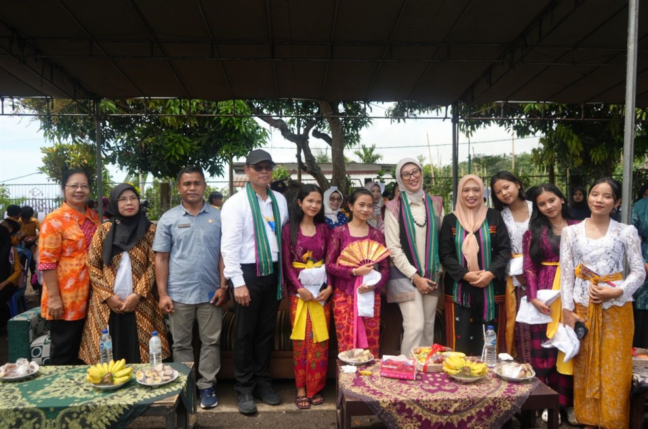 Bunda PAUD Provinsi Nusa Tenggara Barat melaksanakan kunjungan kerja ke Kecamatan Bayan, Kabupaten Lombok Utara