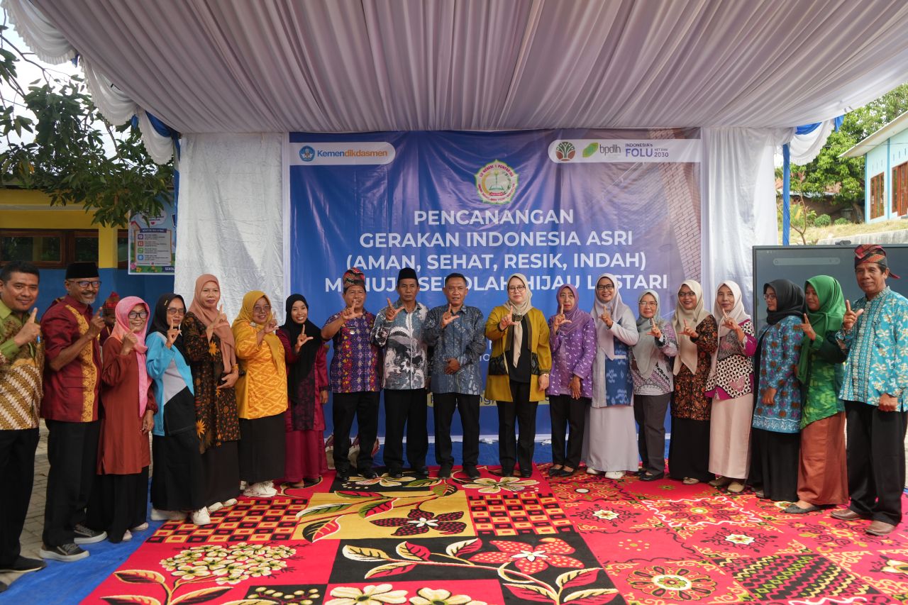BPMP NTB Dukung Pencanangan Gerakan Indonesia ASRI di SDN 1 Penyaring Kabupaten Sumbawa