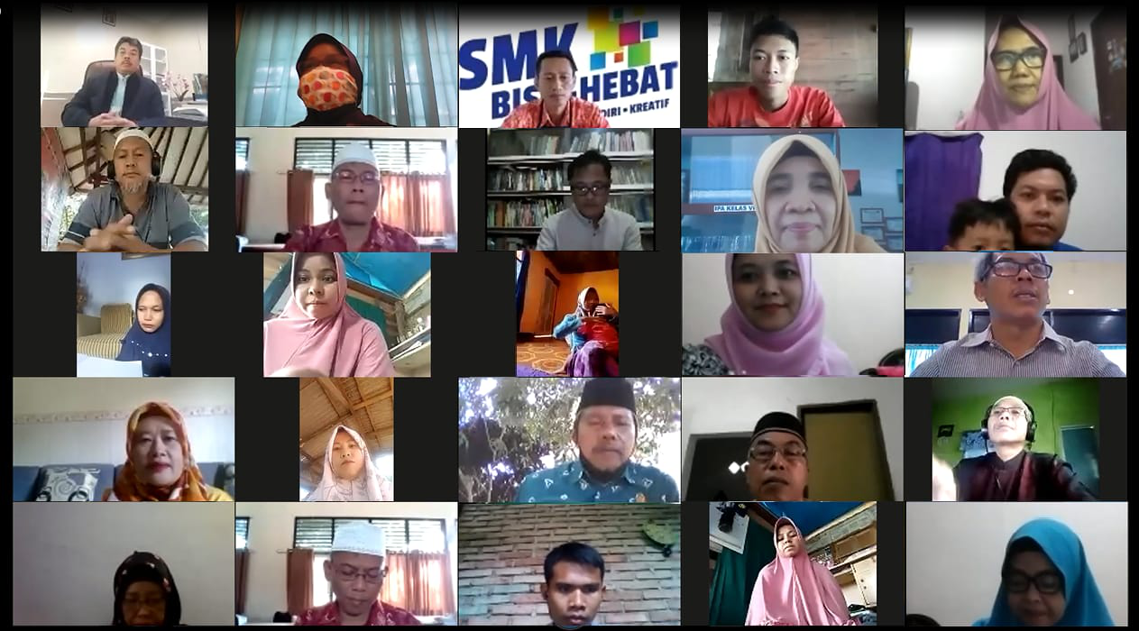 WEBINAR SERIES 1 : STRATEGI PEMBELAJARAN DI ERA ADAPTASI KEBIASAAN BARU
