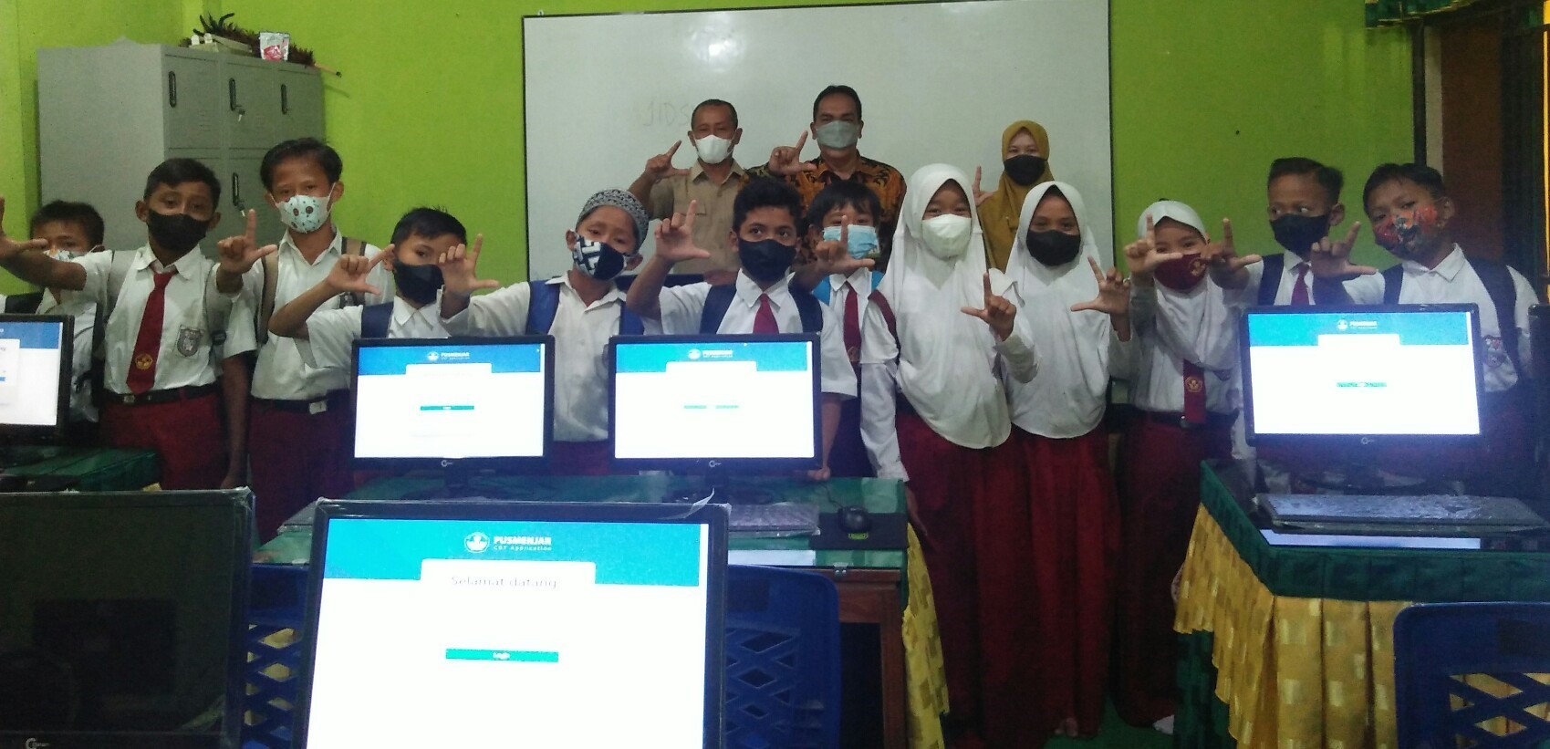 ASESMEN NASIONAL BERBASIS KOMPUTER PERDANA  KABUPATEN SUMBAWA LANCAR DAN SUKSES