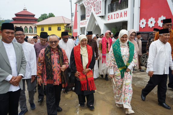 Mendikdasmen RI Tinjau Inovasi Pendidikan di PMI Dea Malela Sumbawa