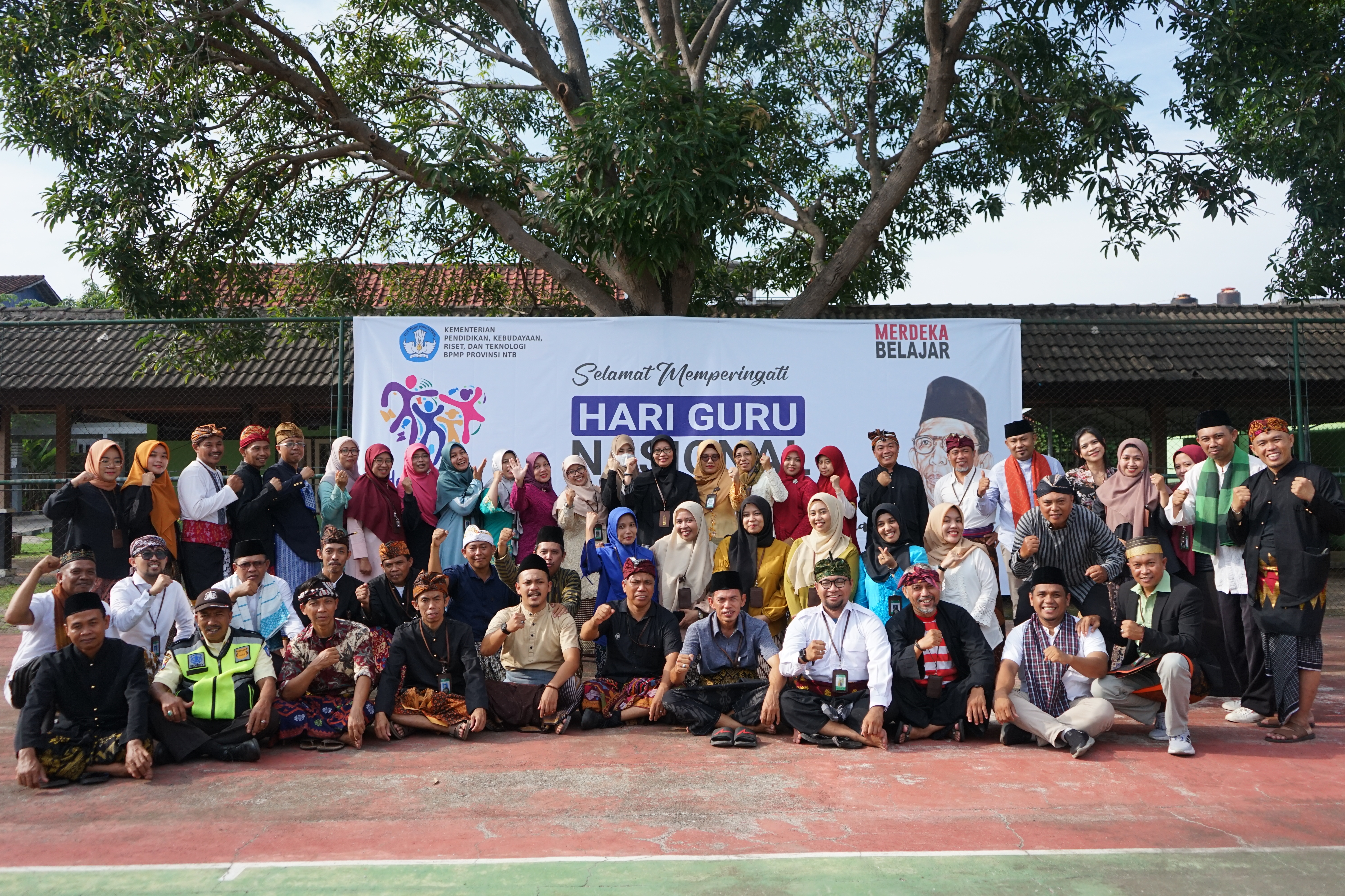 APEL HARI GURU