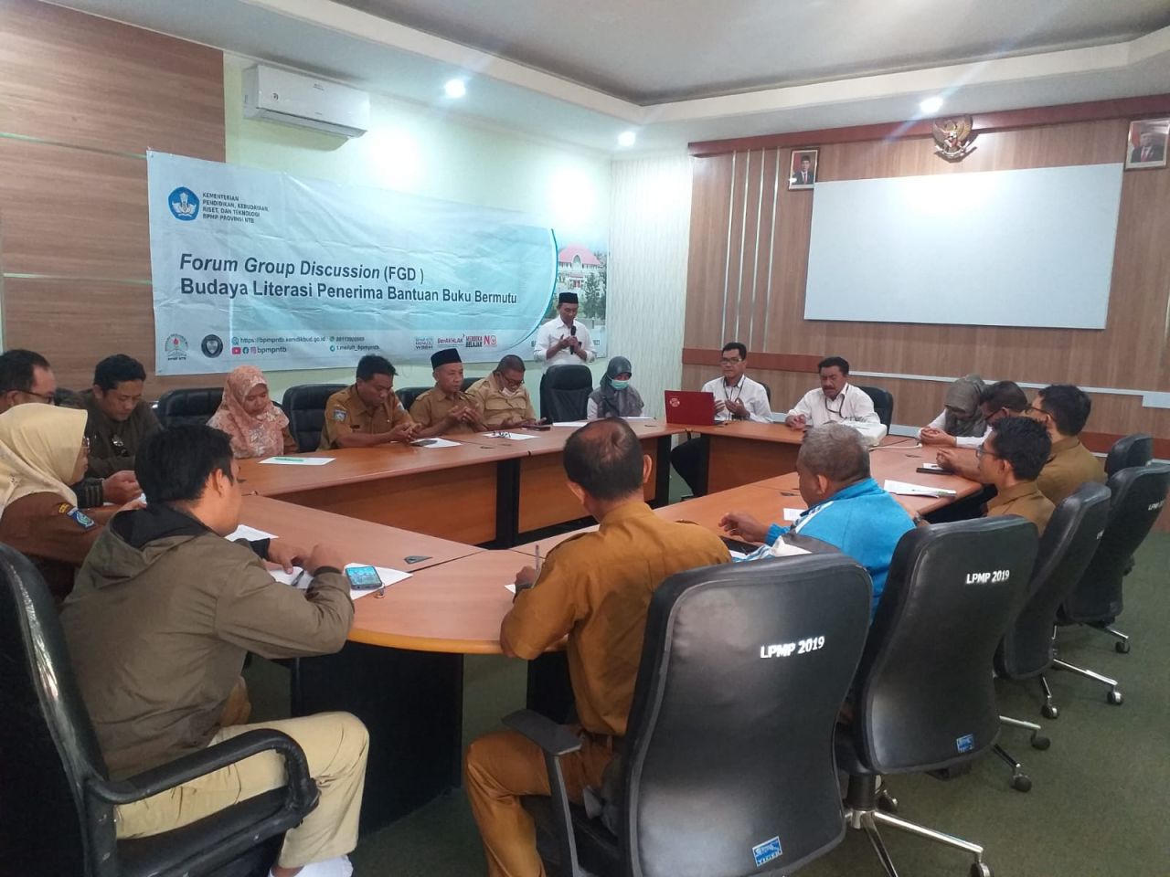 FGD BUDAYA LITERASI PENERIMA BANTUAN BUKU BERMUTU TH 2023