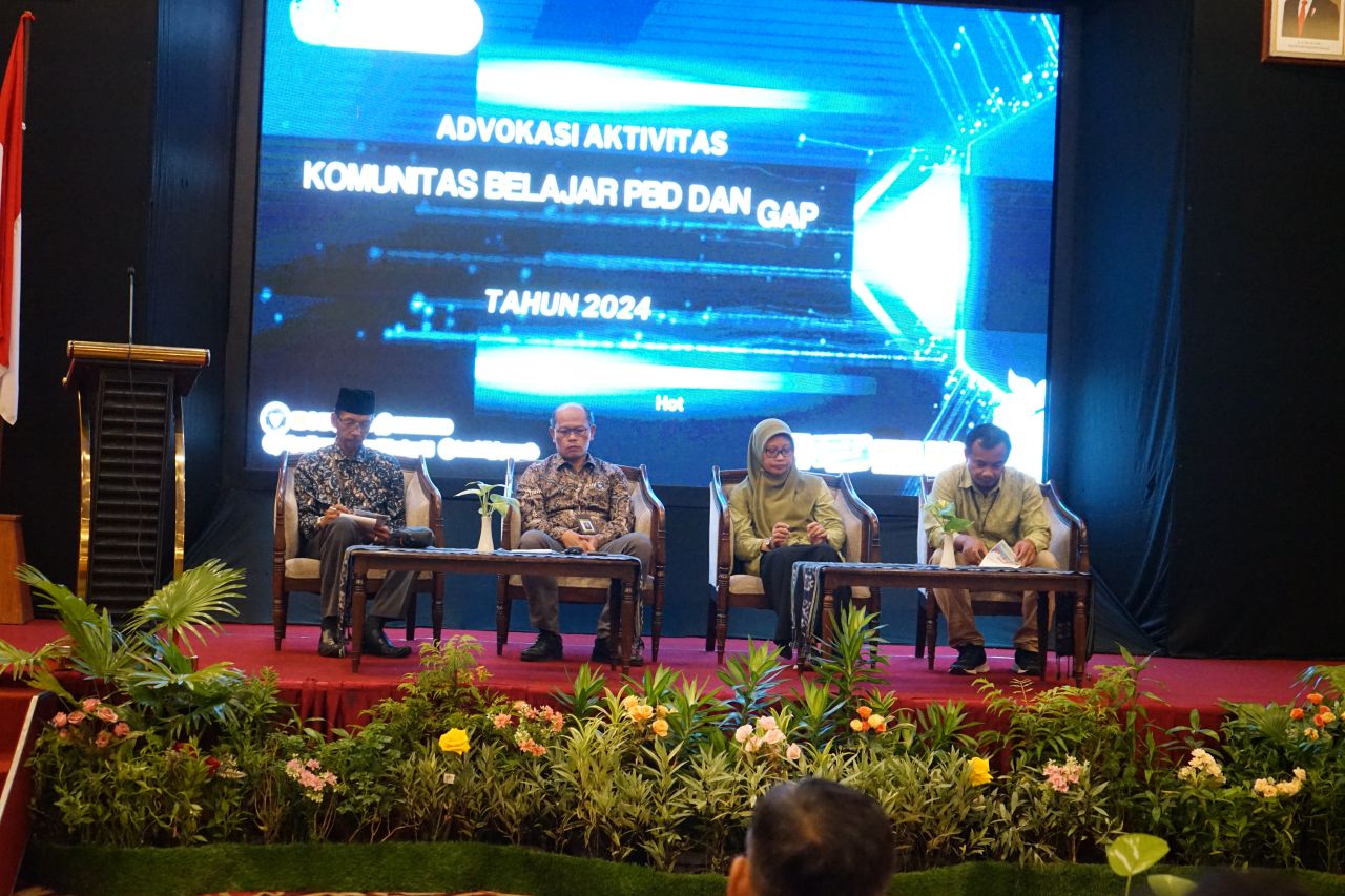 ADVOKASI AKTIVITAS KOMUNITAS BELAJAR PBD DAN GAP ANALYSIS DALAM RANGKA TRANSFORMASI SATUAN PENDIDIKAN TAHUN 2024