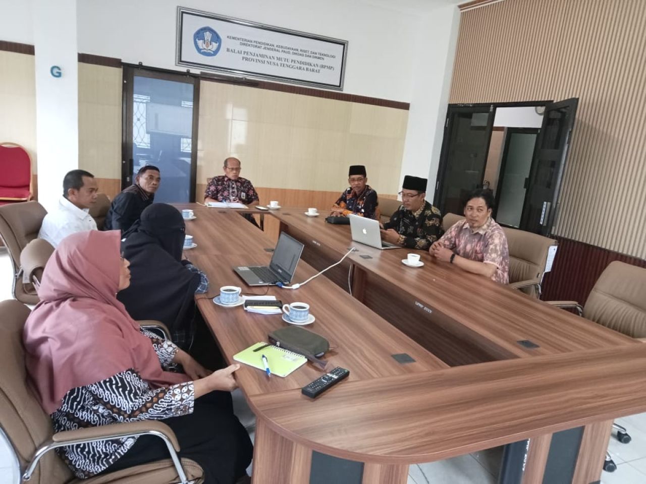 AUDIENSI DENGAN DIKBUD LOMBOK TIMUR