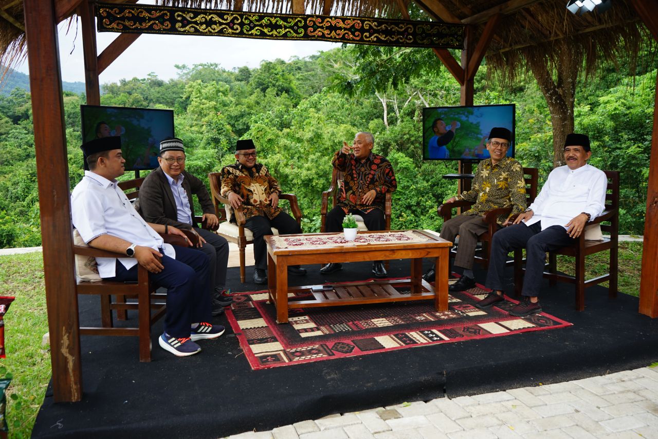 KUNJUNGAN MENTERI