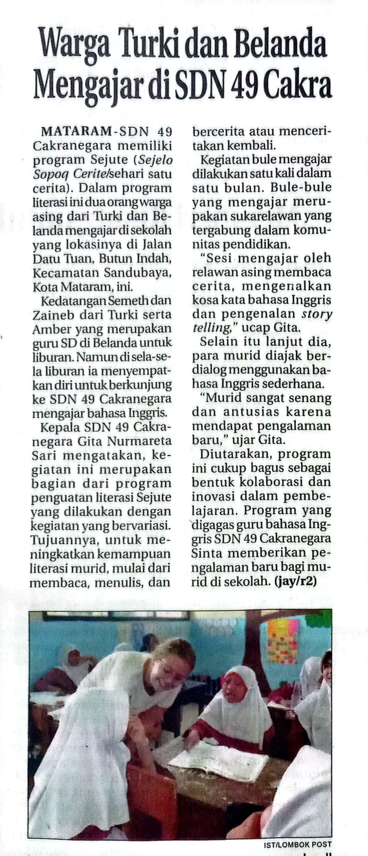 WARGA TURKI DAN BELANDA MENGAJAR DI SDN 49 CAKRA