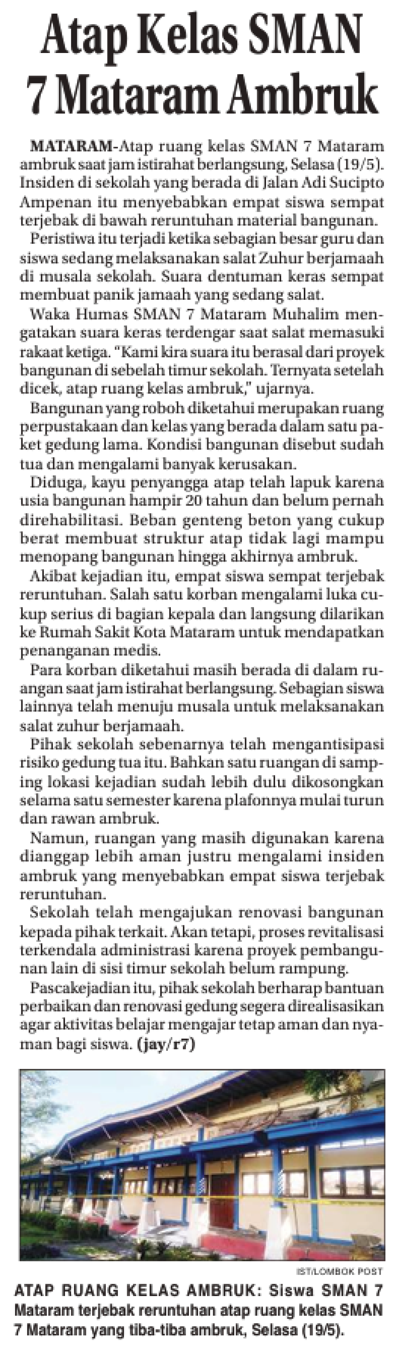 Atap Kelas SMAN 7 Mataram Ambruk