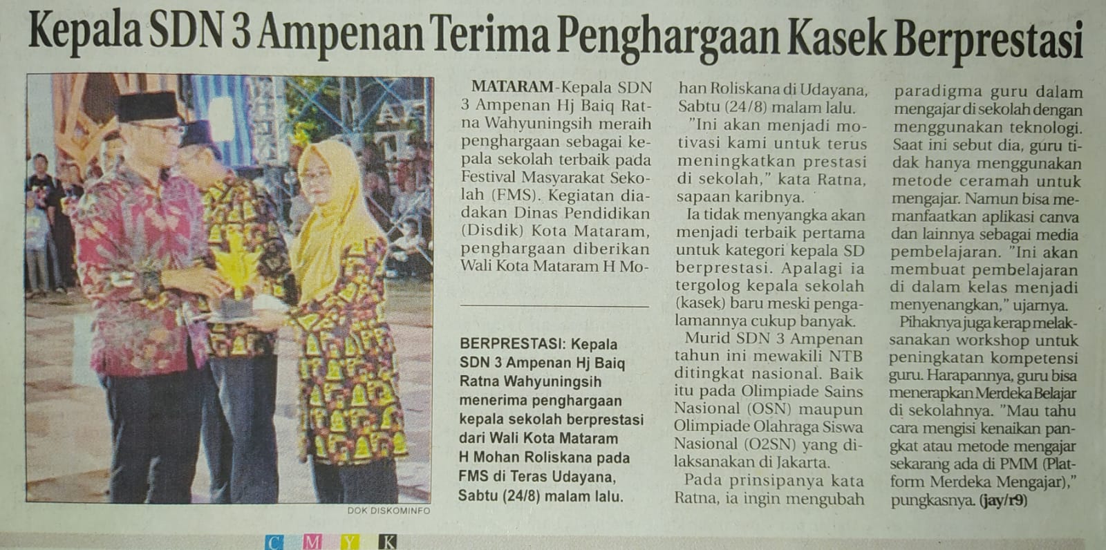 Kepala SDN 3 Ampenan Terima Penghargaan Kasek Berprestasi
